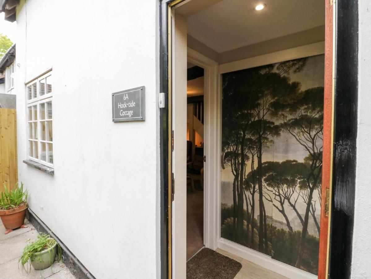 Hock-Tide Cottage เคนิลเวิร์ท ภายนอก รูปภาพ