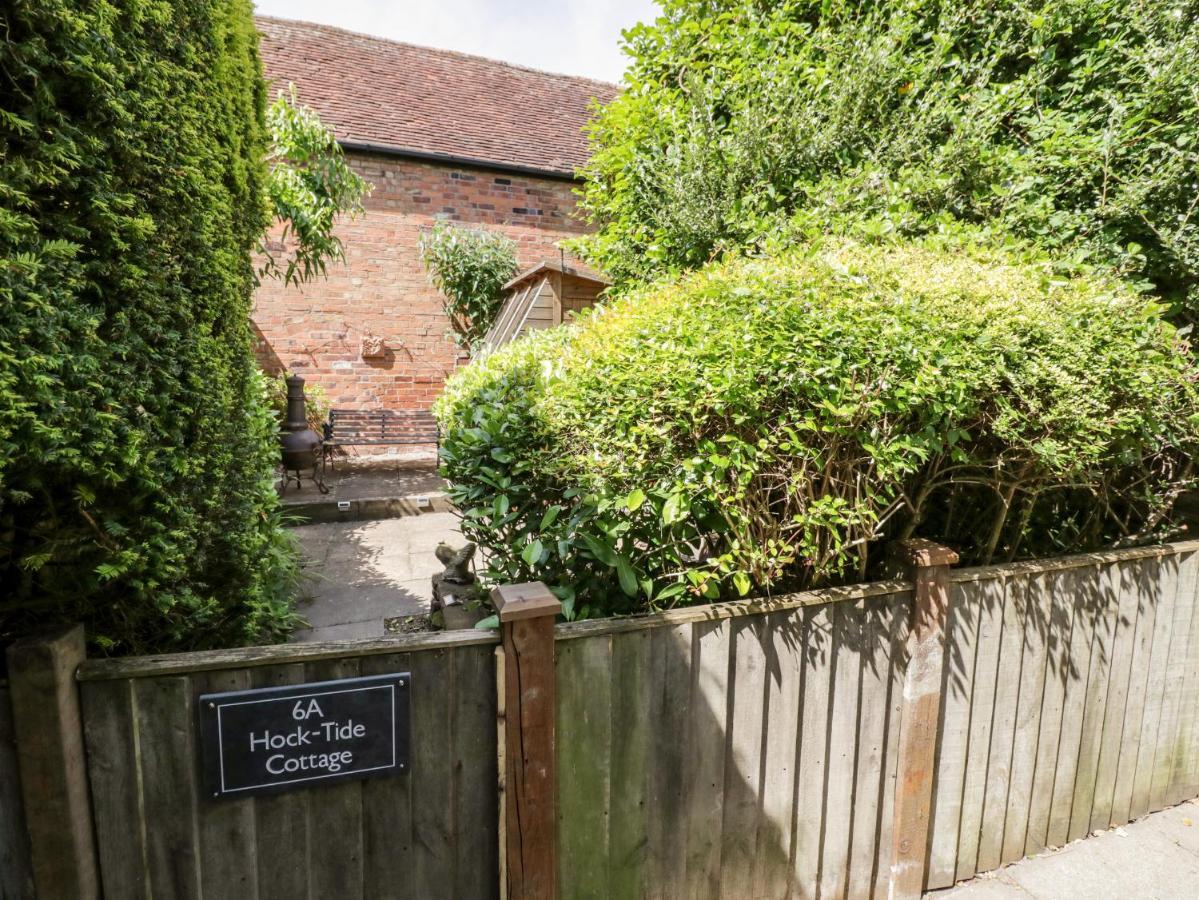 Hock-Tide Cottage เคนิลเวิร์ท ภายนอก รูปภาพ